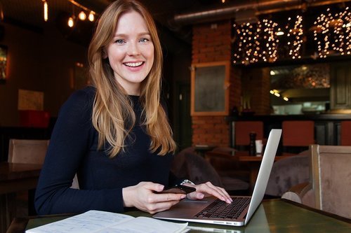 3 tips för att börja tjäna pengar på nätet